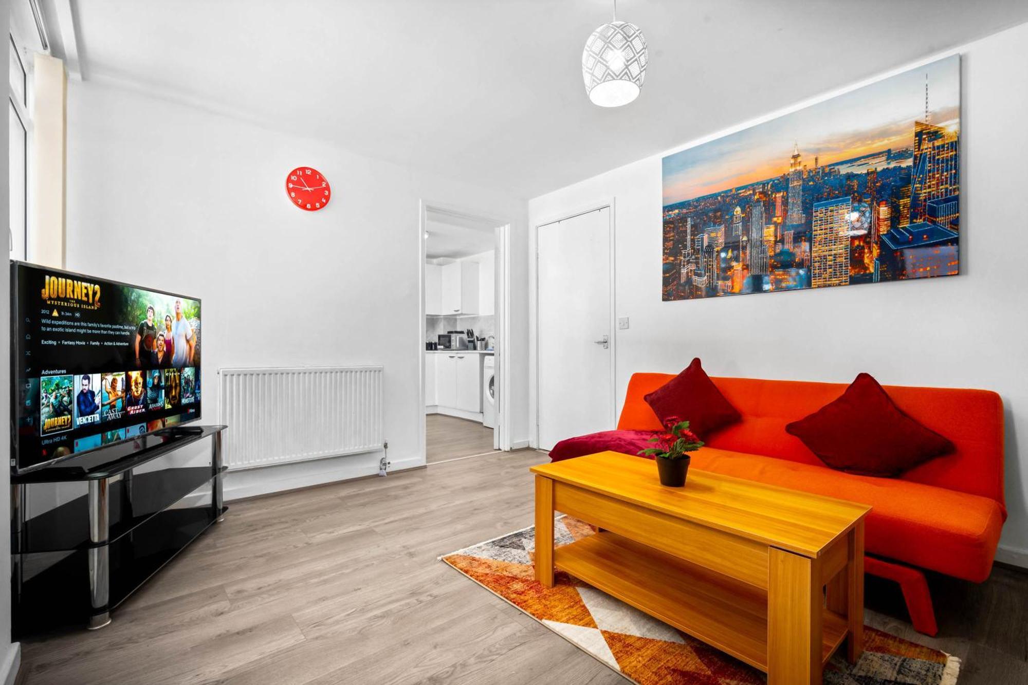 Luxury New House With Free Parking Appartement Birmingham Buitenkant foto