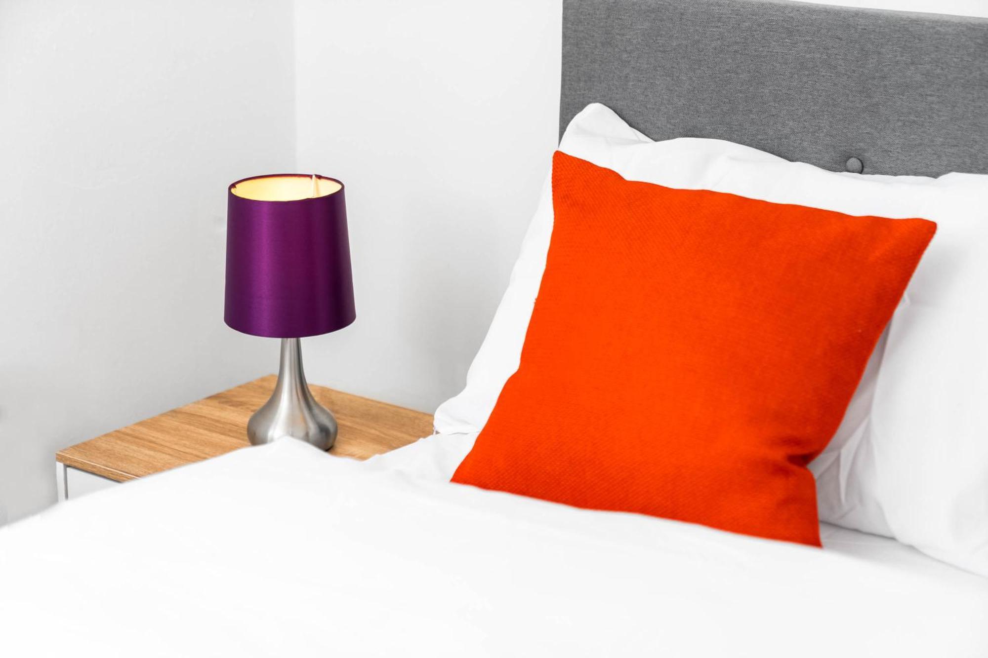 Luxury New House With Free Parking Appartement Birmingham Buitenkant foto