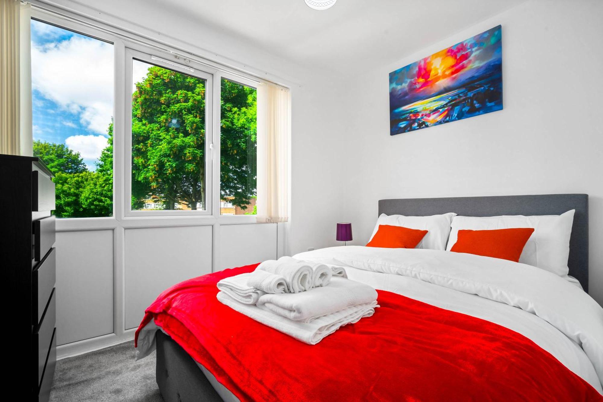 Luxury New House With Free Parking Appartement Birmingham Buitenkant foto