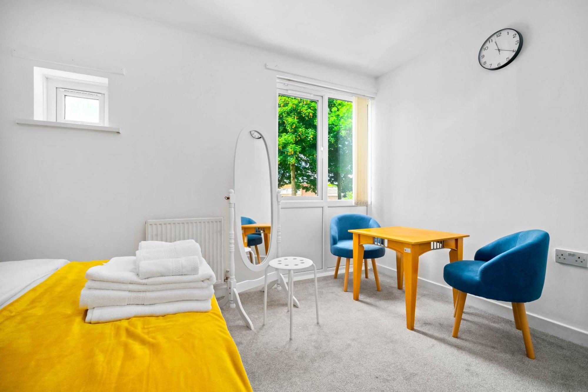 Luxury New House With Free Parking Appartement Birmingham Buitenkant foto