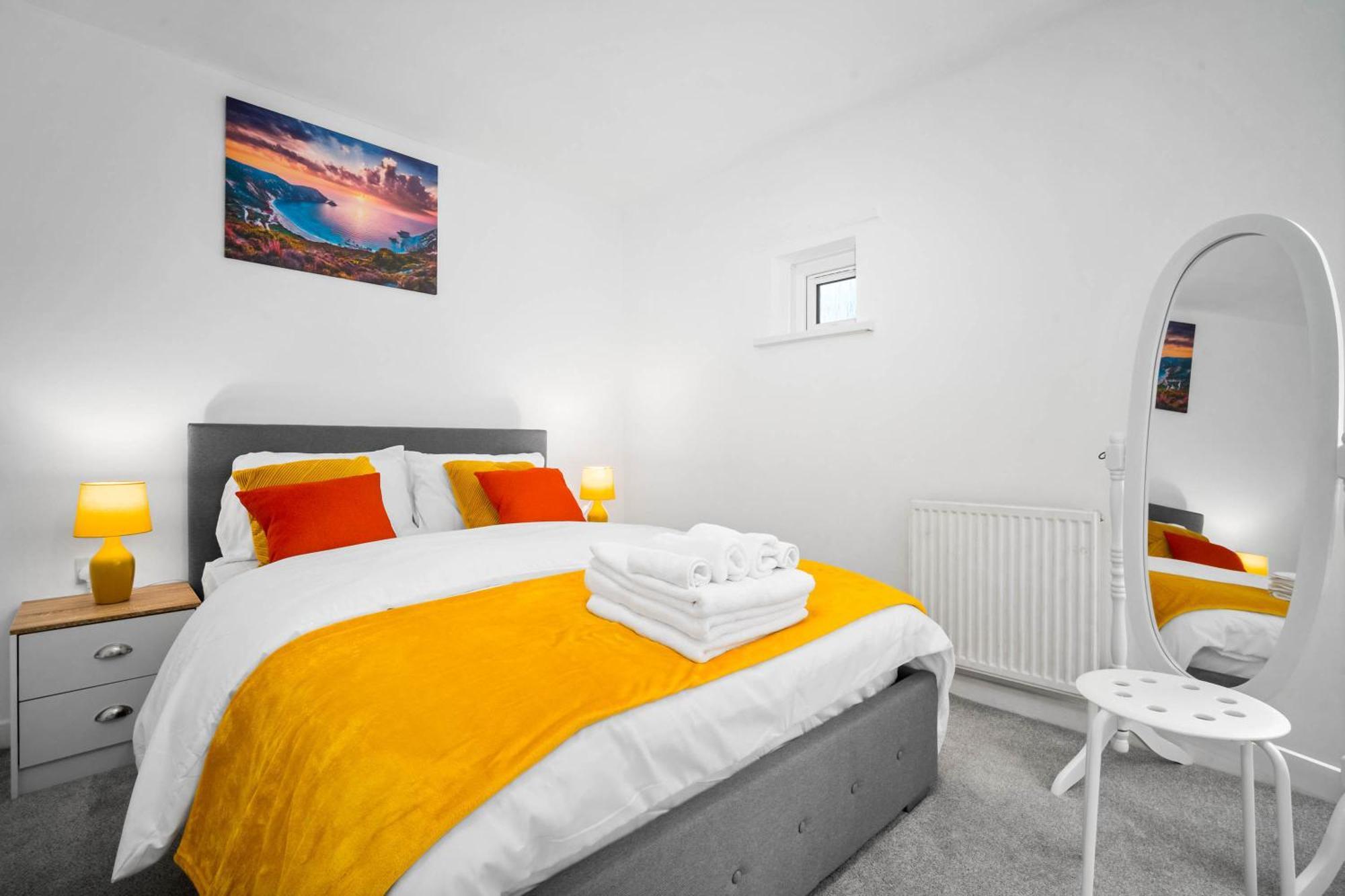 Luxury New House With Free Parking Appartement Birmingham Buitenkant foto